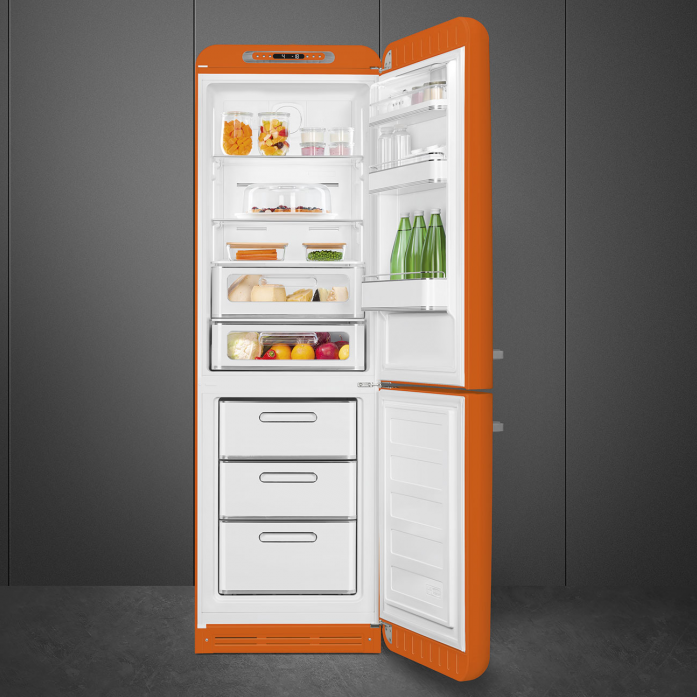Холодильник Smeg FAB32ROR6 в магазине «На диване» в Омске  — Выгодная цена