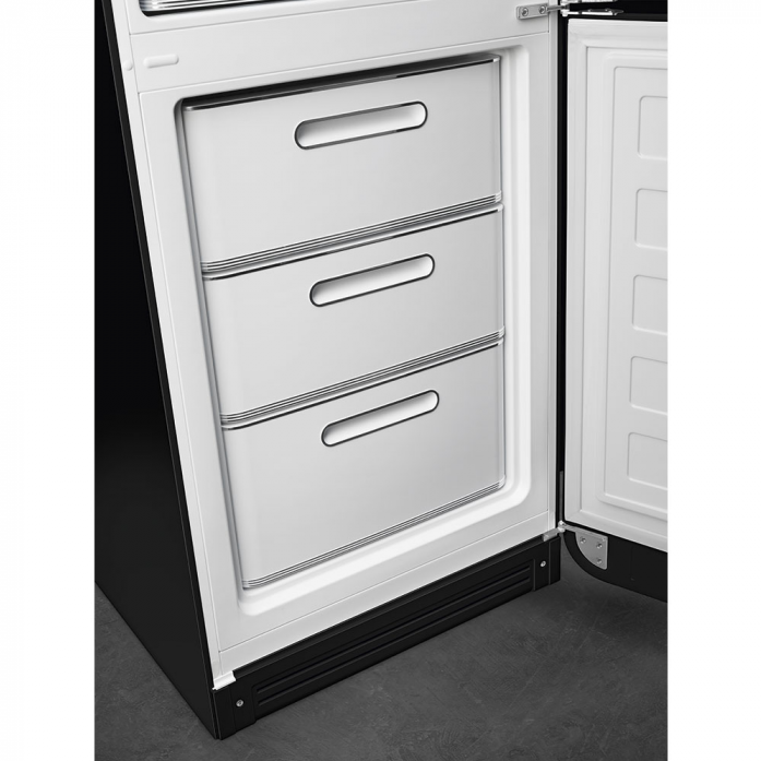 Холодильник Smeg FAB32RBL6 в магазине «На диване» в Омске  — Выгодная цена