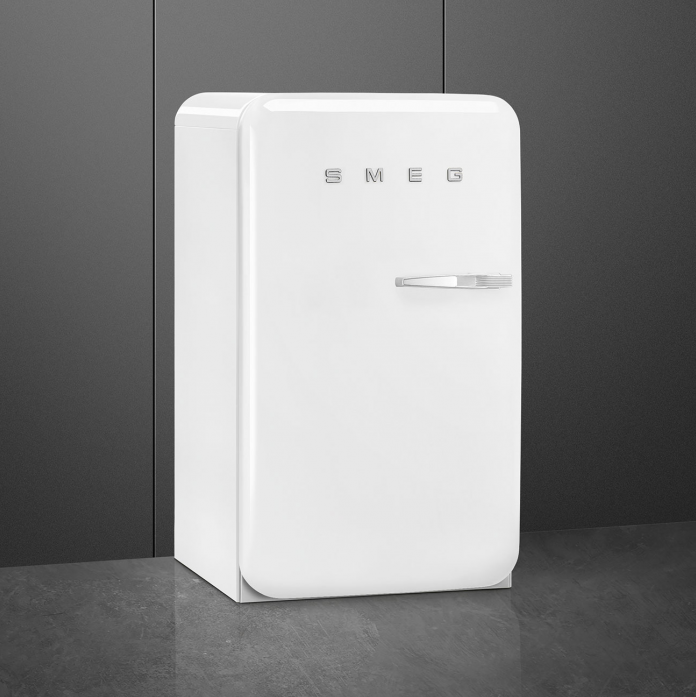 Холодильник Smeg FAB10LWH5 в магазине «На диване» в Омске  — Выгодная цена
