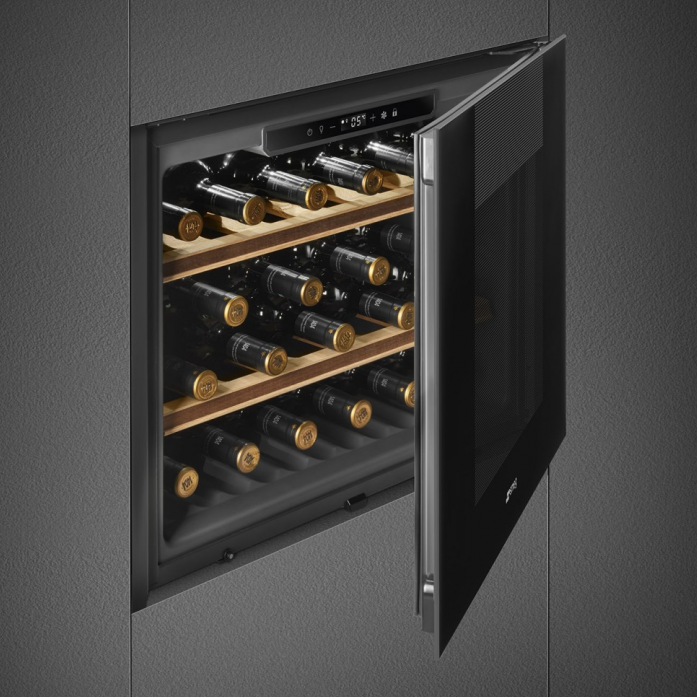 Холодильный шкаф для вина Smeg CVI121B3 в магазине «На диване» в Омске  — Выгодная цена