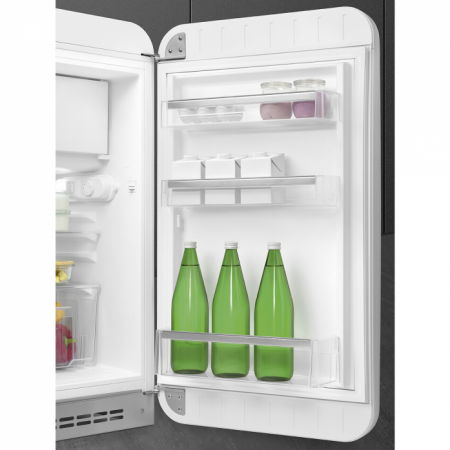 Холодильник Smeg FAB10RWH6 в магазине «На диване» в Омске  — Выгодная цена