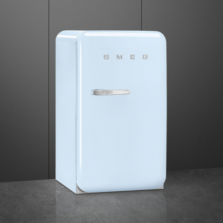 Холодильник Smeg FAB10RPB6 в магазине «На диване» в Омске  — Выгодная цена