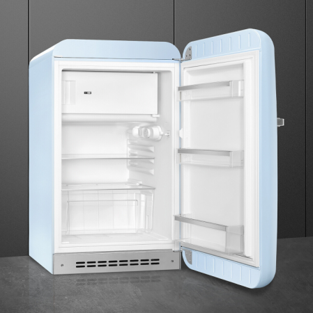 Холодильник Smeg FAB10RPB6 в магазине «На диване» в Омске  — Выгодная цена