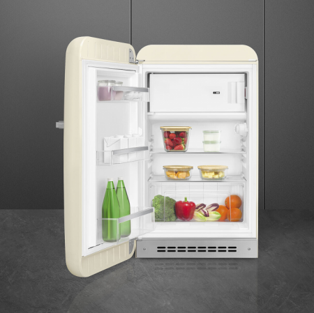Холодильник Smeg FAB10LCR6 в магазине «На диване» в Омске  — Выгодная цена